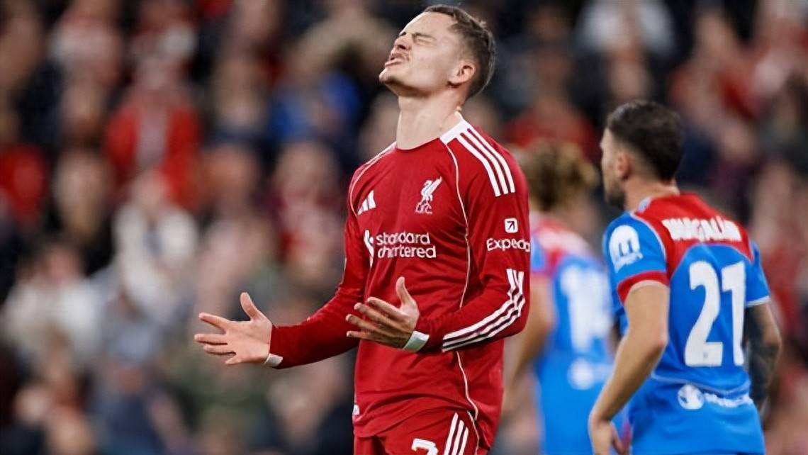 英超今晨再迎强敌，芝加哥公牛临场应变，主帅态度——气氛紧张，身体对抗强度拉满(芝加哥公牛微博)