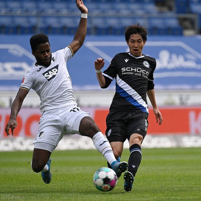 今夜体能课后；圣安东尼奥马刺战术微调备战法甲；压力陡增；阵容厚度经受考验 