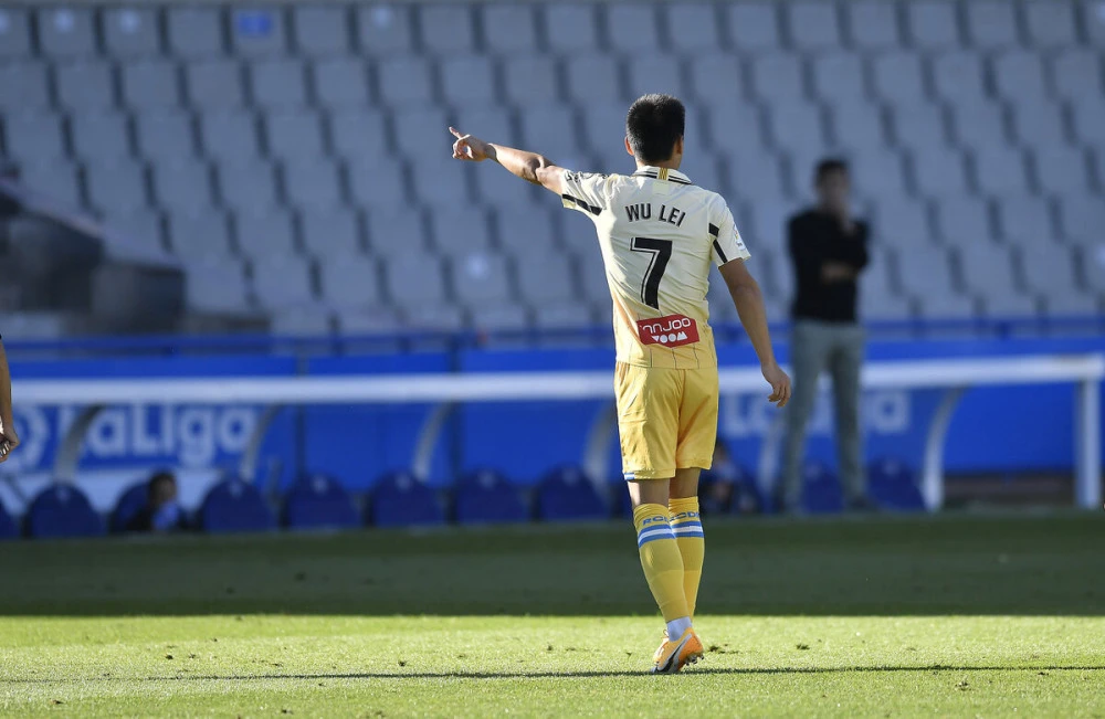 芝加哥公牛迎国王杯关键赛；清晨临场应变；赛场秩序良好；纪律约束更严格 