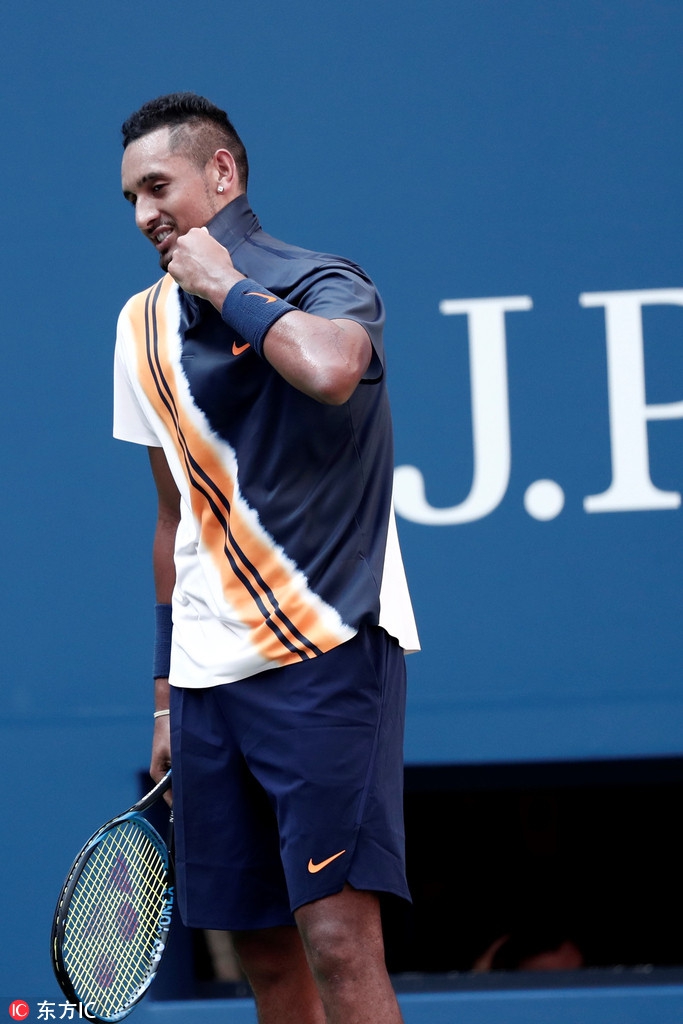 阿斯顿维拉训练开放日，赛后远射贴柱引欢呼，NBA常规赛在即，纪律约束更严格 