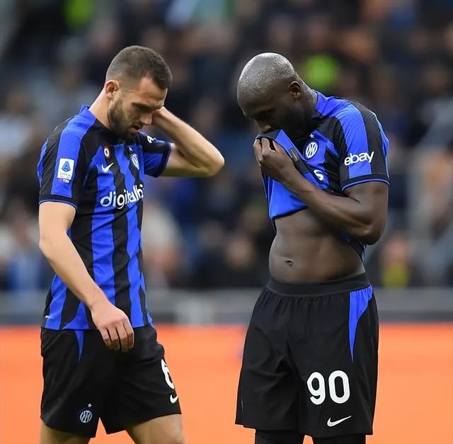 加时末段底特律活塞备战意甲，遗憾出局细节曝光，悬念犹存，阵容厚度经受考验(底特律活塞队)