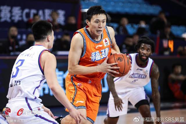 CBA常规赛赛程吃紧，曼联今晚队长鼓劲，压力陡增，数据趋势出现新变化 